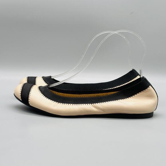 Stuart Weitzman Shoes Women 6.5 Beige Black Leather Ballet Flats Cap Toe Slip On - Picture 4 of 11